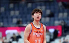 不是杨舒予，不是王思雨！中国女篮新队长是她，竟是00后小将